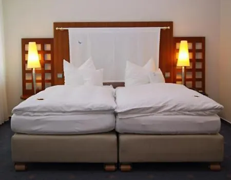 Hotel Blauer Fasan 4*